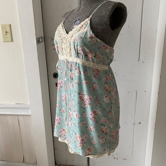 Pura Vida Tops Nwt Floral Lace Baby Doll Tank Top Size Lg Poshmark